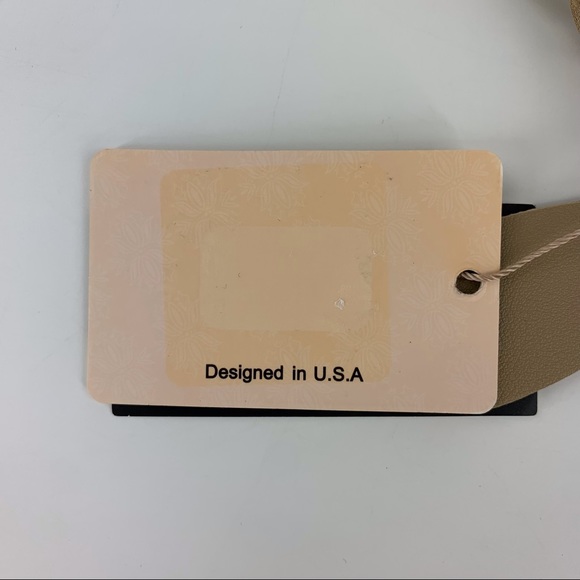 Mellow World NWT Taupe Cross Body Cell Phone Touchscreen Window Wallet Purse - Picture 11 of 14